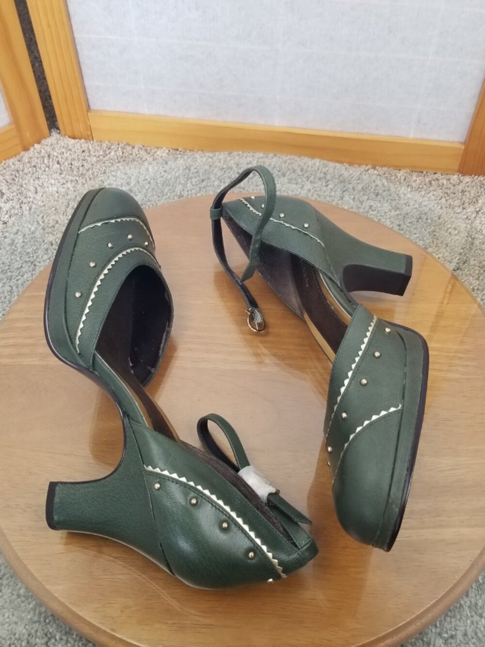 Aerosoles Shoes Romeo Mary Jane Heels Green Leather Ankle Strap Size 11 NIB FLAW